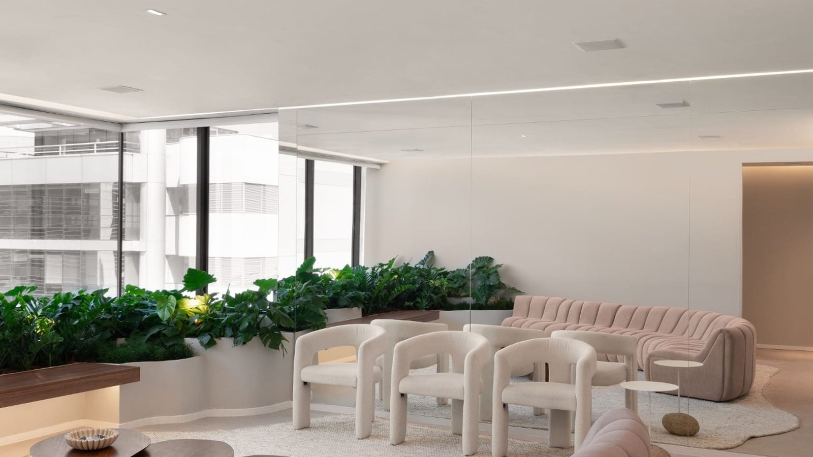 Sala de espera da OÁS Clinic: ambiente que influencia a percepção de valor do paciente
